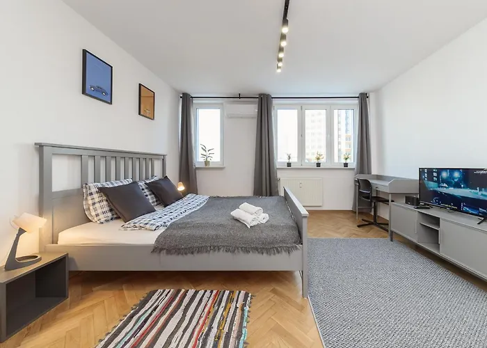 Metro Onz Apartment/Warsaw Central