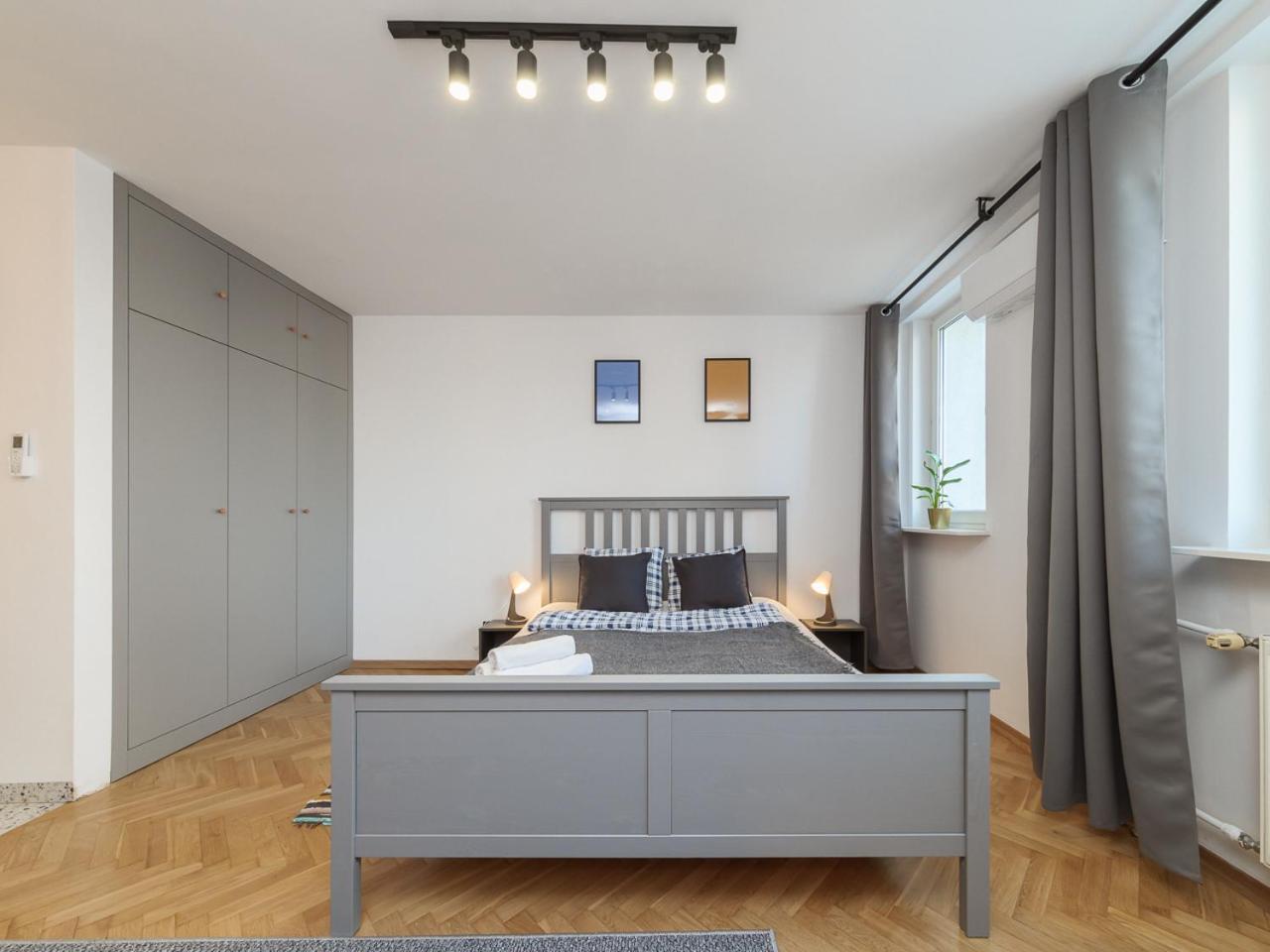 Apartament Metro Onz Apartment/warsaw